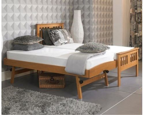 Single Oak Finished Solid Hardwood Guest Trundle Bed
